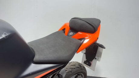 KTM RC 125 2025 ONLY 2K CAT N RUNNING LIGHT PROJECT BIKE SPORTS 125CC 9