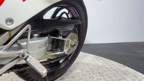 Honda VFR NC24 1988 25K RVF 400 REPLICA RUNNING CLASSIC PROJECT BIKE 18