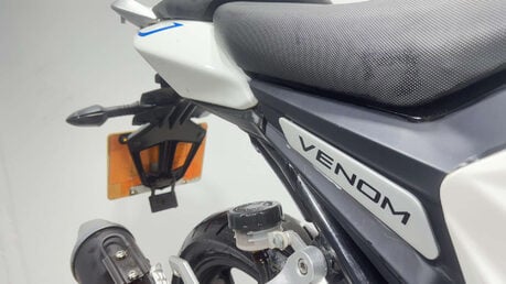 Lexmoto Venom 2016 3K CARBED PROJECT BIKE SPARES OR REPAIR 125CC LEARNER BIKE 34