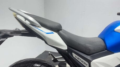 Lexmoto Venom 2016 3K CARBED PROJECT BIKE SPARES OR REPAIR 125CC LEARNER BIKE 16