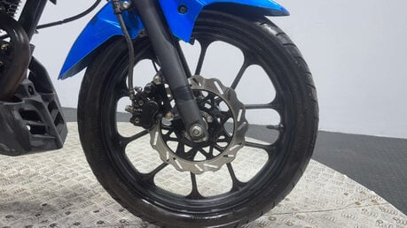 Lexmoto Venom 2016 3K CARBED PROJECT BIKE SPARES OR REPAIR 125CC LEARNER BIKE 13