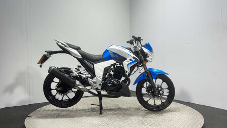 Lexmoto Venom 2016 3K CARBED PROJECT BIKE SPARES OR REPAIR 125CC LEARNER BIKE