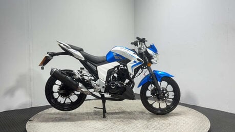 Lexmoto Venom 2016 3K CARBED PROJECT BIKE SPARES OR REPAIR 125CC LEARNER BIKE 1