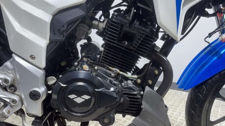 Lexmoto Venom 2016 3K CARBED PROJECT BIKE SPARES OR REPAIR 125CC LEARNER BIKE 8