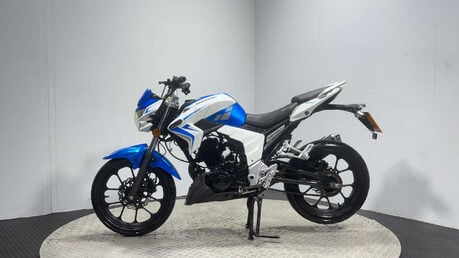 Lexmoto Venom 2016 3K CARBED PROJECT BIKE SPARES OR REPAIR 125CC LEARNER BIKE 4