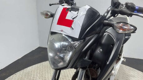 Honda CB CBF 125 GLR125 2015 26K RUNNING PROJECT BIKE SPARES OR REPAIR 125CC 16