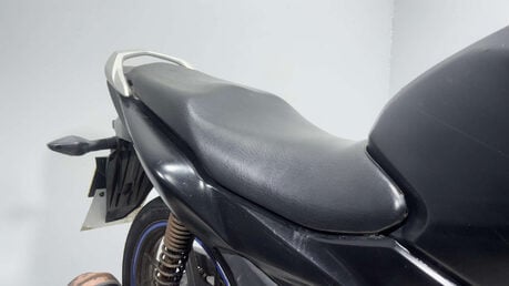 Honda CB CBF 125 GLR125 2015 26K RUNNING PROJECT BIKE SPARES OR REPAIR 125CC 32