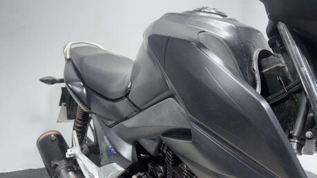 Honda CB CBF 125 GLR125 2015 26K RUNNING PROJECT BIKE SPARES OR REPAIR 125CC 23