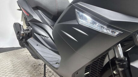 Kawasaki J125 2020 LARGE MAXI SCOOTER 125CC SPARES OR REPAIR PROJECT BIKE 9