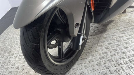 Kawasaki J125 2020 LARGE MAXI SCOOTER 125CC SPARES OR REPAIR PROJECT BIKE 23