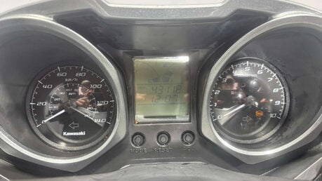 Kawasaki J125 2020 LARGE MAXI SCOOTER 125CC SPARES OR REPAIR PROJECT BIKE 21