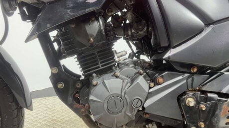 Yamaha YS125 2019 ONLY 7K SPARES OR REPAIR PROJECT LEARNER BIKE 125CC 18