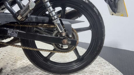 Yamaha YS125 2019 ONLY 7K SPARES OR REPAIR PROJECT LEARNER BIKE 125CC 32