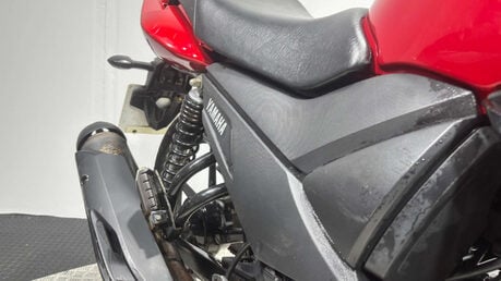 Yamaha YS125 2019 ONLY 7K SPARES OR REPAIR PROJECT LEARNER BIKE 125CC 31