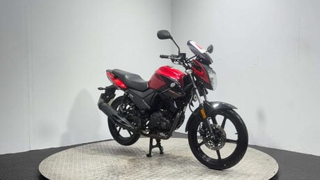 Yamaha YS125 2019 ONLY 7K SPARES OR REPAIR PROJECT LEARNER BIKE 125CC 3