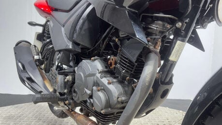 Yamaha YS125 2019 ONLY 7K SPARES OR REPAIR PROJECT LEARNER BIKE 125CC 22