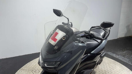 Yamaha Nmax 125 ABS 2022 24K PROJECT SCOOTER 1 OWNER LEARNER 125CC BIKE 8