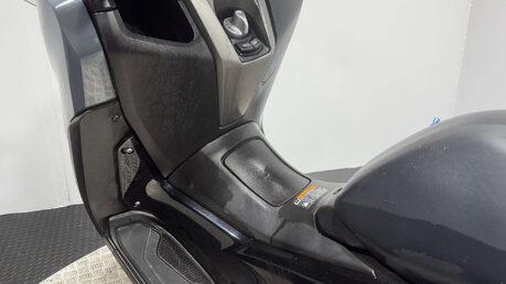 Yamaha Nmax 125 ABS 2022 24K PROJECT SCOOTER 1 OWNER LEARNER 125CC BIKE 10