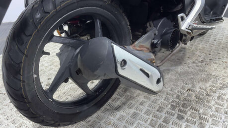 Honda Vision NSC 50 R 2014 17K PROJECT SCOOTER 50CC LEARNER SPARES OR REPAIR 10