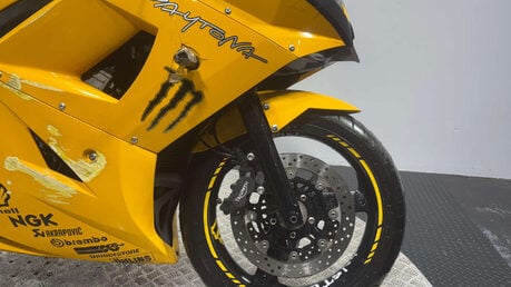 Triumph Daytona 2003 44K RUNNING 600CC SPORTS BIKE PROJECT SPARES OR REPAIR 9