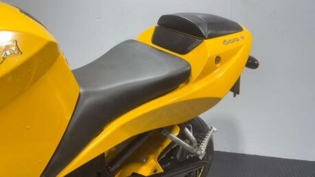 Triumph Daytona 2003 44K RUNNING 600CC SPORTS BIKE PROJECT SPARES OR REPAIR 14