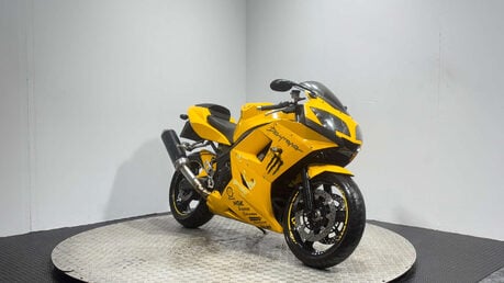 Triumph Daytona 2003 44K RUNNING 600CC SPORTS BIKE PROJECT SPARES OR REPAIR 2