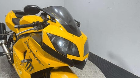 Triumph Daytona 2003 44K RUNNING 600CC SPORTS BIKE PROJECT SPARES OR REPAIR 23