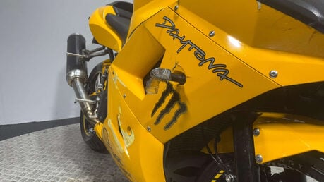Triumph Daytona 2003 44K RUNNING 600CC SPORTS BIKE PROJECT SPARES OR REPAIR 25