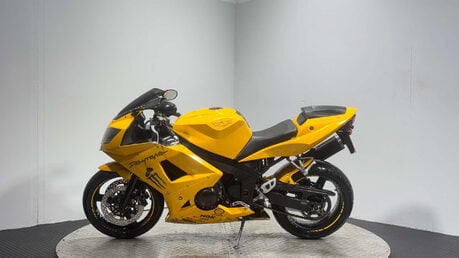 Triumph Daytona 2003 44K RUNNING 600CC SPORTS BIKE PROJECT SPARES OR REPAIR 4