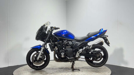 Suzuki Bandit GSF 2010 27K GOOD RUNNING DAMAGED PROJECT BIKE 650CC A2 4