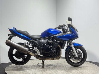 Suzuki Bandit GSF 2010 27K GOOD RUNNING DAMAGED PROJECT BIKE 650CC A2