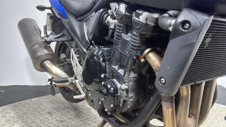 Suzuki Bandit GSF 2010 27K GOOD RUNNING DAMAGED PROJECT BIKE 650CC A2 22