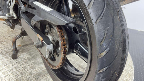 Suzuki Bandit GSF 2010 27K GOOD RUNNING DAMAGED PROJECT BIKE 650CC A2 30