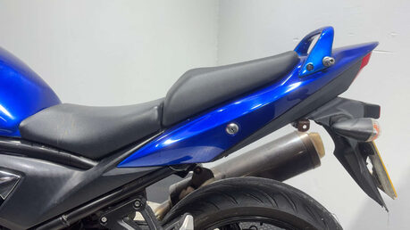 Suzuki Bandit GSF 2010 27K GOOD RUNNING DAMAGED PROJECT BIKE 650CC A2 15