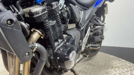 Suzuki Bandit GSF 2010 27K GOOD RUNNING DAMAGED PROJECT BIKE 650CC A2 27