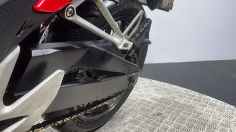 Honda CB 2015 GOOD RUNNING PROJECT BIKE A2 READY COMMUTER NAKED 30