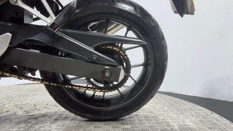 Honda CB 2015 GOOD RUNNING PROJECT BIKE A2 READY COMMUTER NAKED 26