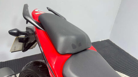 Honda CB 2015 GOOD RUNNING PROJECT BIKE A2 READY COMMUTER NAKED 24