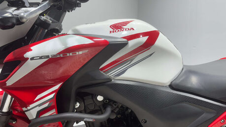 Honda CB 2015 GOOD RUNNING PROJECT BIKE A2 READY COMMUTER NAKED 16