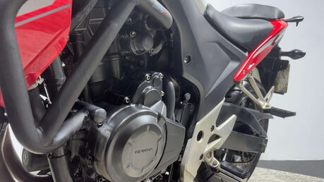 Honda CB 2015 GOOD RUNNING PROJECT BIKE A2 READY COMMUTER NAKED 19