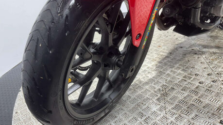 Honda CB 2015 GOOD RUNNING PROJECT BIKE A2 READY COMMUTER NAKED 34