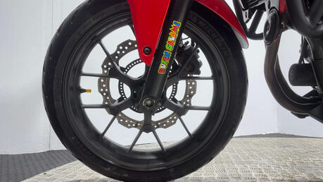 Honda CB 2015 GOOD RUNNING PROJECT BIKE A2 READY COMMUTER NAKED 9