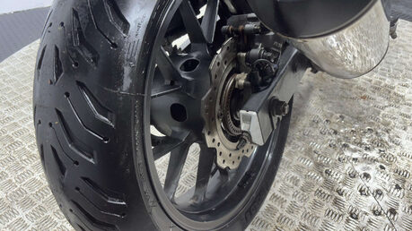 Honda CB 2015 GOOD RUNNING PROJECT BIKE A2 READY COMMUTER NAKED 33