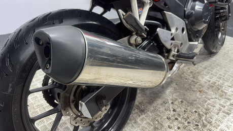 Honda CB 2015 GOOD RUNNING PROJECT BIKE A2 READY COMMUTER NAKED 20