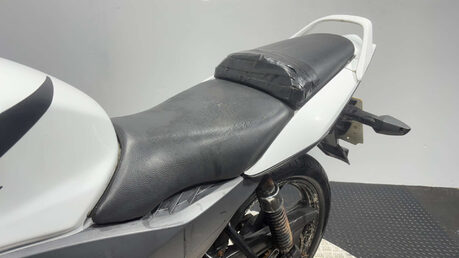 Honda CBF125 CBF 125 2011 37K SPARES OR REPAIR PROJECT BIKE 125CC LEARNER 14