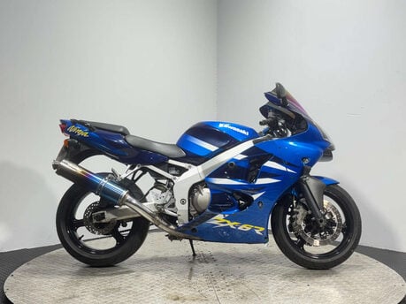 Kawasaki Ninja 2001 J MODEL 25K GOOD RUNNING SPORTS BIKE PROJECT BIKE 600CC