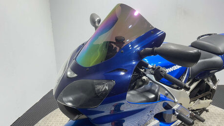 Kawasaki Ninja 2001 J MODEL 25K GOOD RUNNING SPORTS BIKE PROJECT BIKE 600CC 23