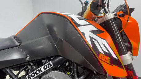 KTM Duke 2011 32K GOOD RUNNING SUPERMOTO PROJECT BIKE 125CC 15BHP 21