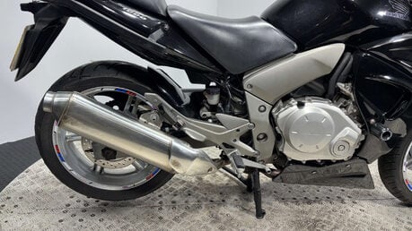 Honda CB 2007 60K MOT GOOD LOOKING 1000CC COMMUTER TOURER BIKE 9