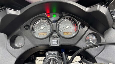 Honda CB 2007 60K MOT GOOD LOOKING 1000CC COMMUTER TOURER BIKE 15